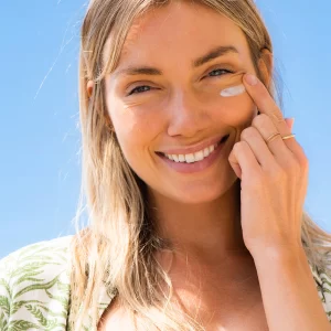 Classic Face SPF50 White Tea - Image 6